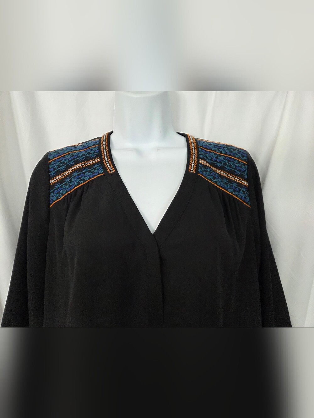 NYDJ Black Sheer V Neck Embroidered Yoke Blouse Size XSP